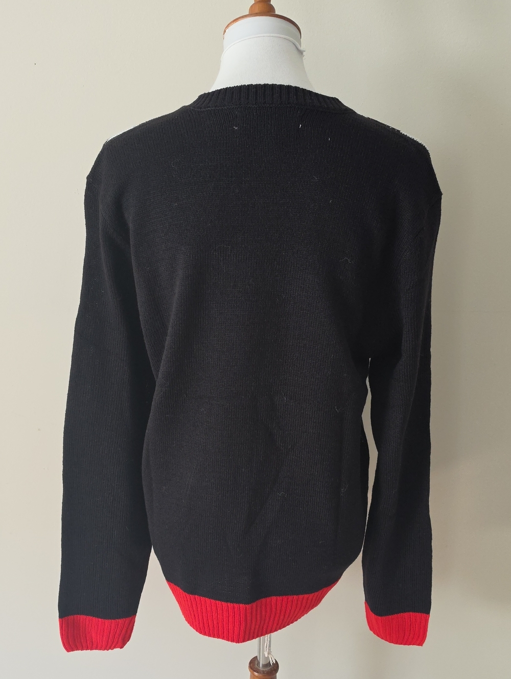 Novelty Christmas Sweater Black and Red Brand New No Tag - Picture 2 of 6